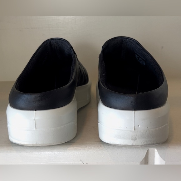 ECCO Women’s Soft 9 Quilted Leather Clog Sneakers Size EU 41 - Picture 8 of 12